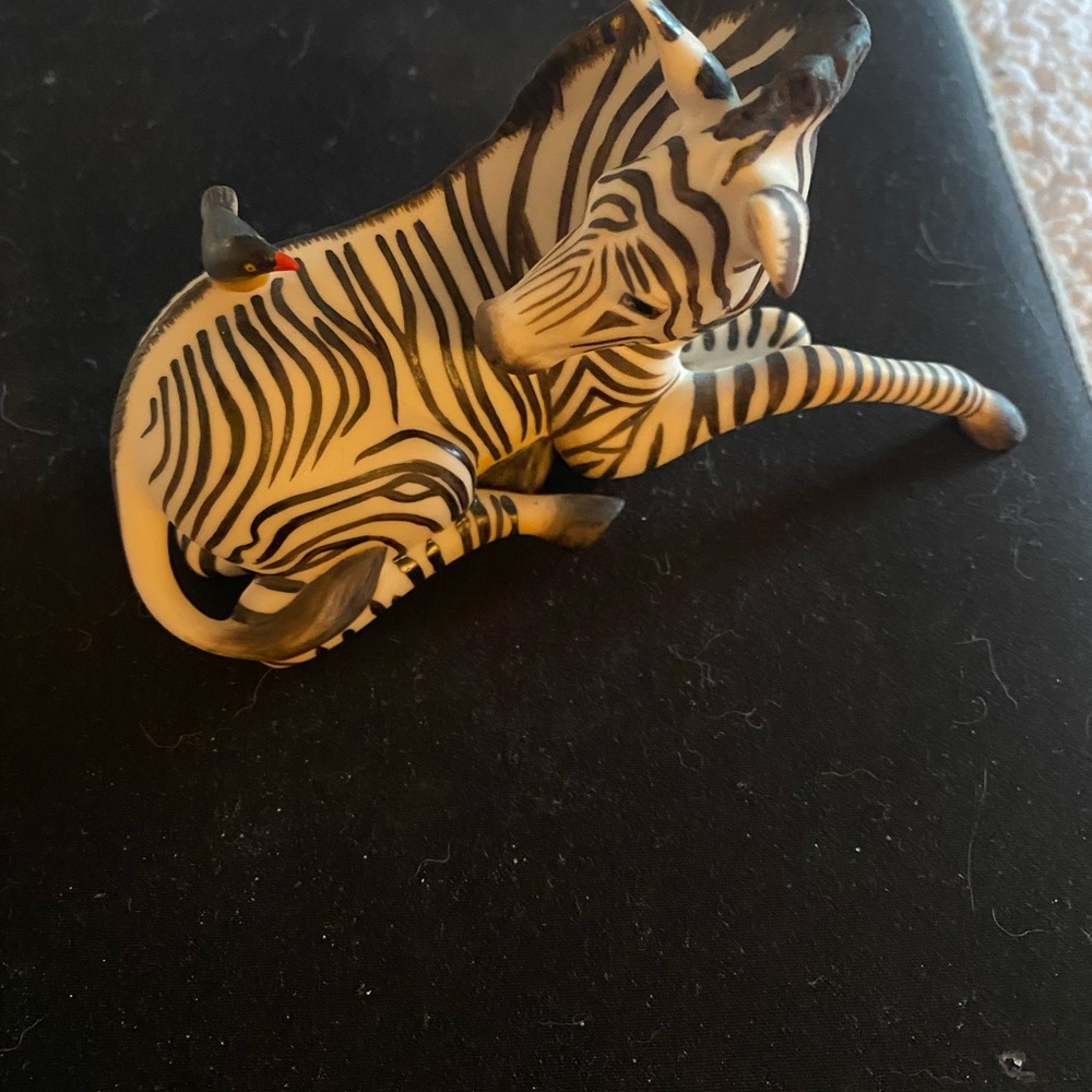 Franklin Mint “Happy Landing” Figurine - Picture 2 of 7